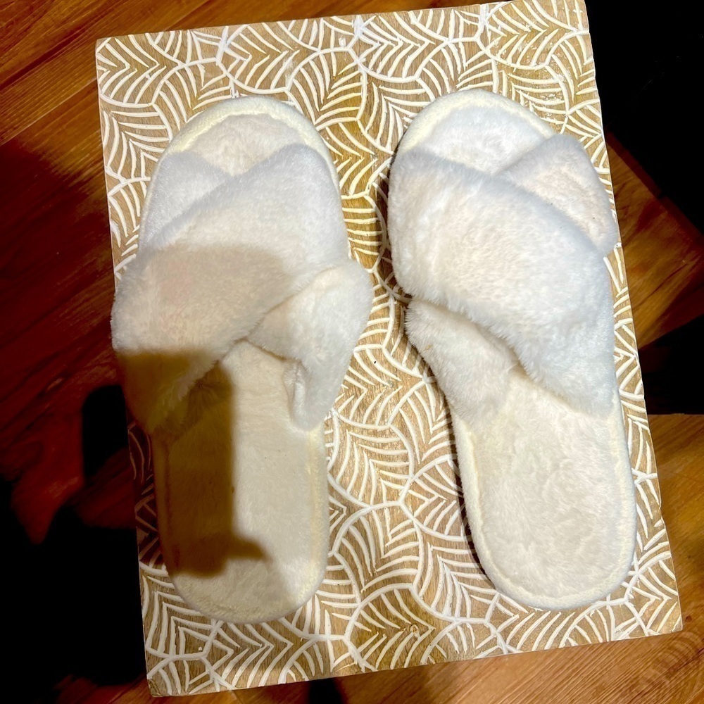 𝅺pink Lily Slippers